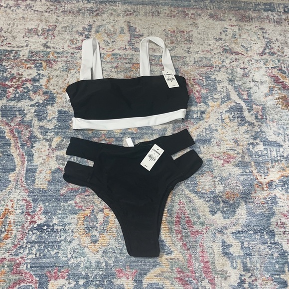 High waisted slit open bikini bottom - Picture 6 of 6